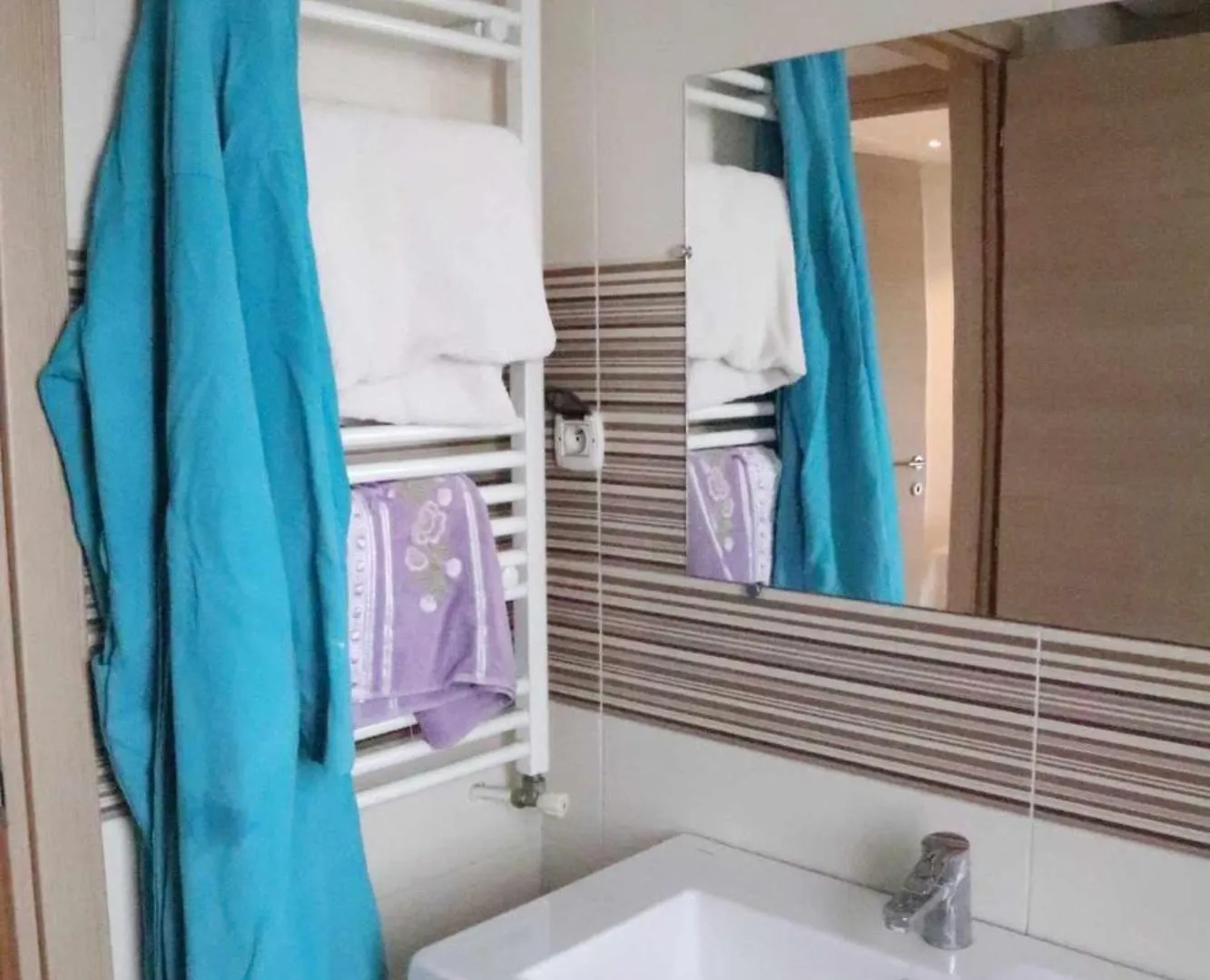 Housing To Suit All Tastes Free Netflix Tv Dar el Haj Ahmed Souid